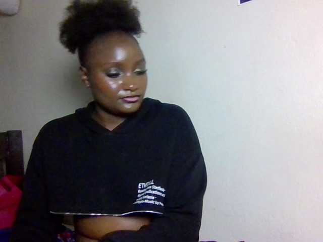 Kimzey live cam on BongaCams