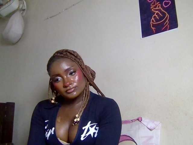 Kimzey live cam on BongaCams
