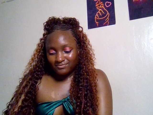 Kimzey live cam on BongaCams