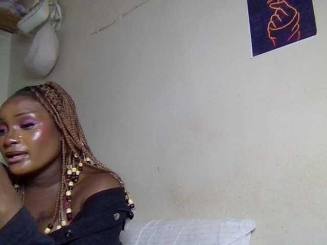 Kimzey live cam on BongaCams