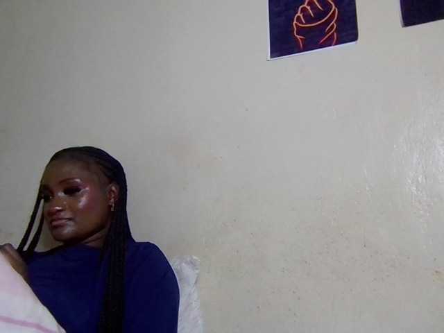 Kimzey live cam on BongaCams