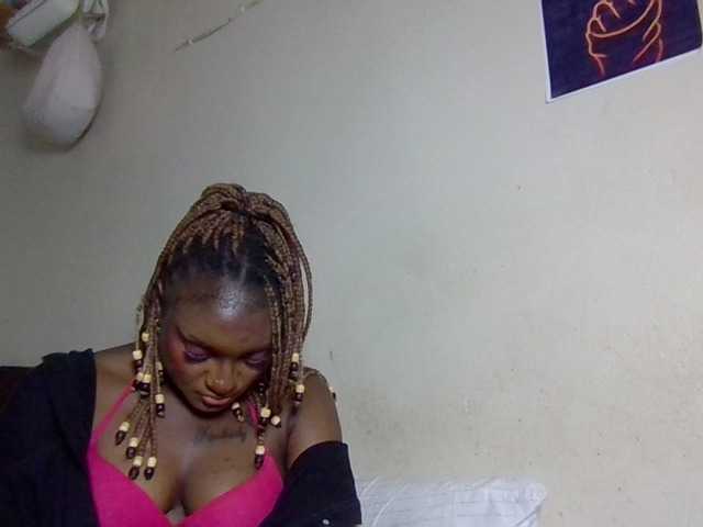 Kimzey live cam on BongaCams