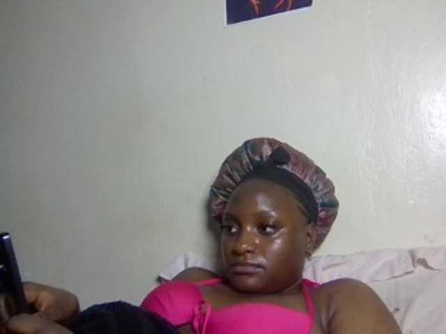 Kimzey live cam on BongaCams