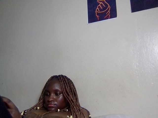 Kimzey live cam on BongaCams