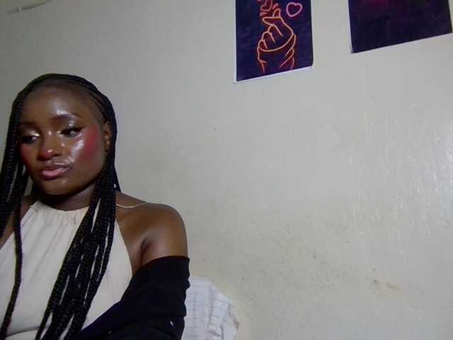 Kimzey live cam on BongaCams