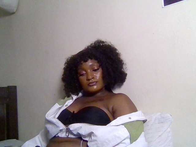 Kimzey live cam on BongaCams