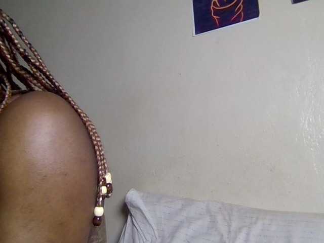 Kimzey live cam on BongaCams