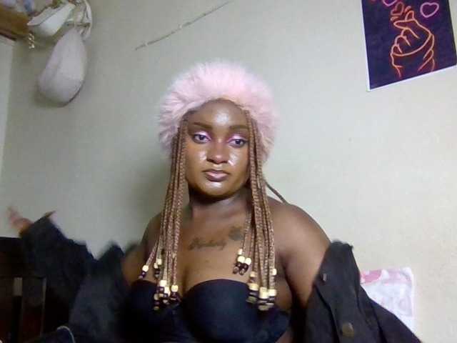 Kimzey live cam on BongaCams
