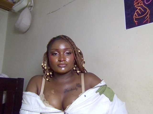 Kimzey live cam on BongaCams