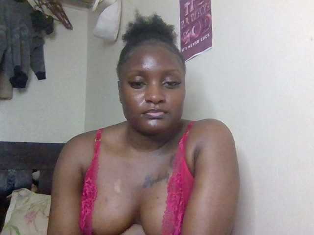 Kimzey live cam on BongaCams