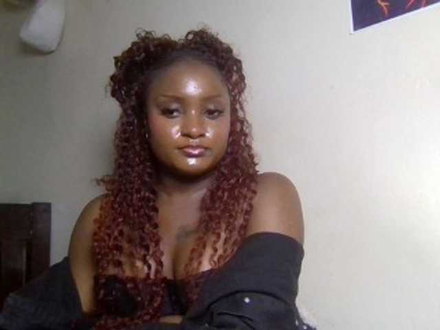 Kimzey live cam on BongaCams
