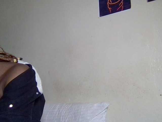 Kimzey live cam on BongaCams