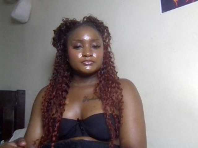 SweetKimmie live webcam show