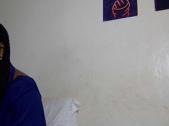 Kimzey live cam on BongaCams