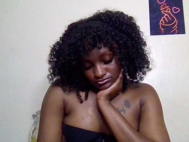Kimzey live cam on BongaCams