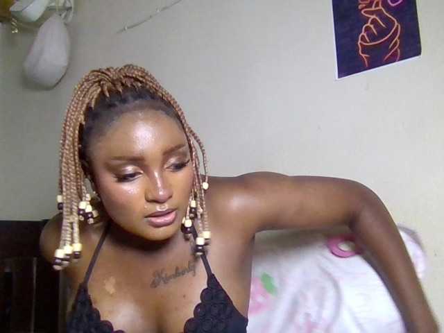 Kimzey live cam on BongaCams