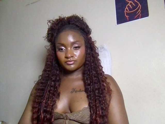 Kimzey live cam on BongaCams