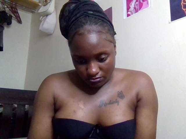 Kimzey live cam on BongaCams