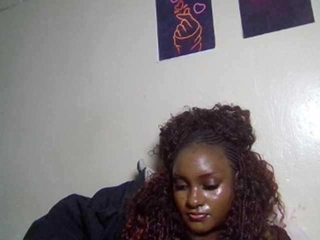 Kimzey live cam on BongaCams