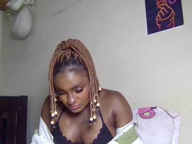 Kimzey live cam on BongaCams