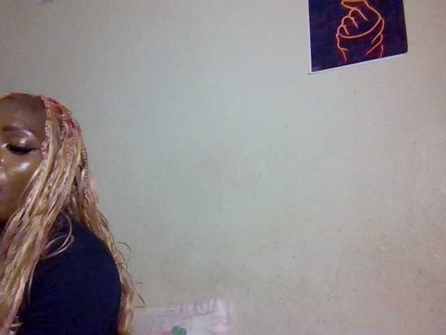 SweetKimmie live cam on BongaCams