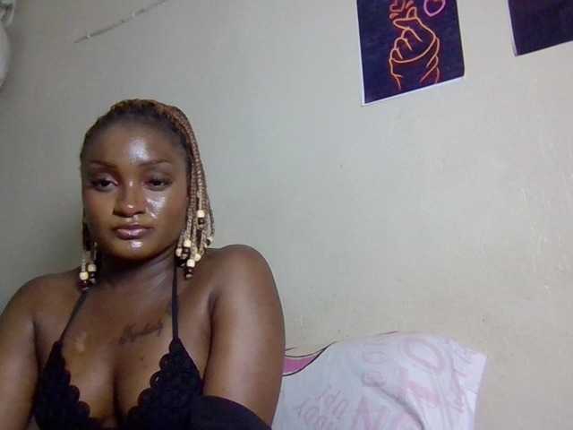 Kimzey live cam on BongaCams