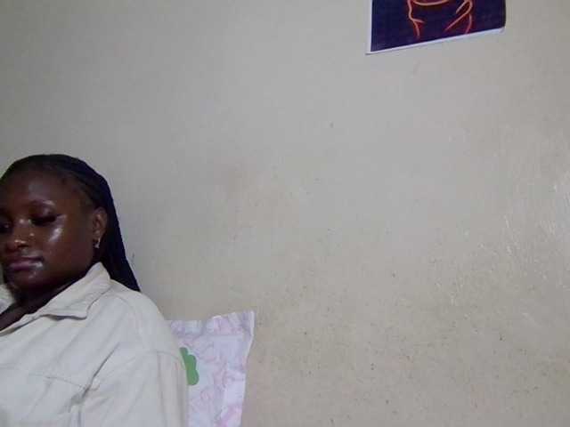 Kimzey live cam on BongaCams