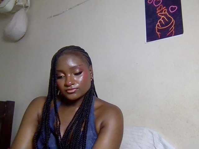 Kimzey live cam on BongaCams