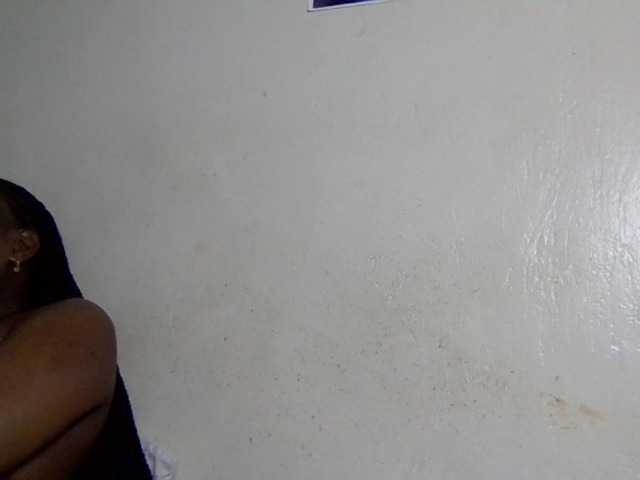 Kimzey live cam on BongaCams