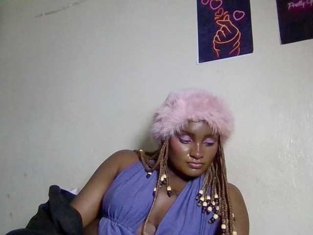 Kimzey live cam on BongaCams
