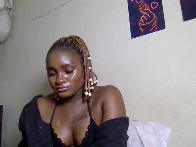 Kimzey live cam on BongaCams