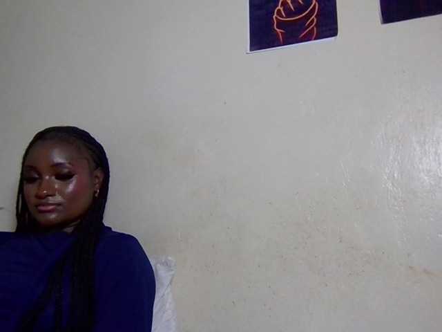 Kimzey live cam on BongaCams