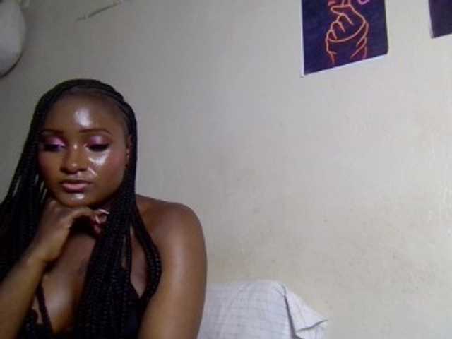 Kimzey live cam on BongaCams