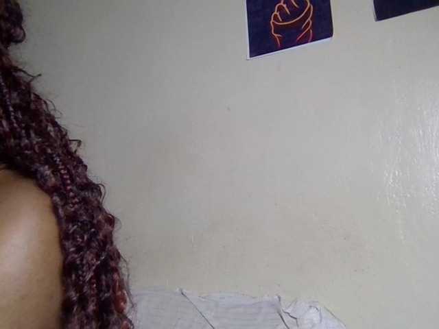 Kimzey live cam on BongaCams