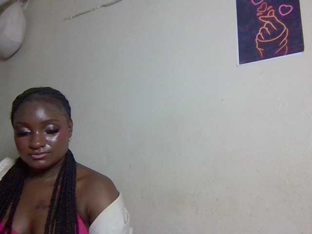 Kimzey live cam on BongaCams