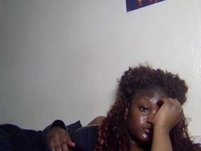 Kimzey live cam on BongaCams