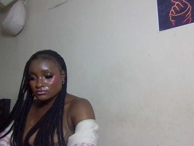 Kimzey live cam on BongaCams