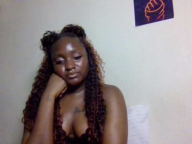 Kimzey live cam on BongaCams
