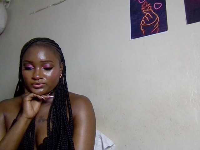 Kimzey live cam on BongaCams