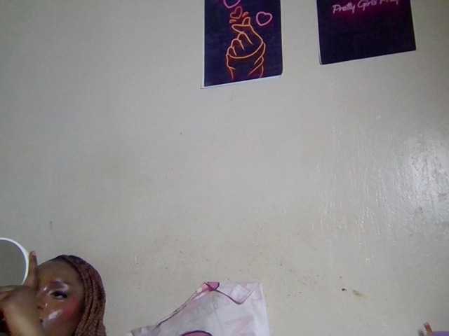 Kimzey live cam on BongaCams