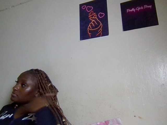 Kimzey live cam on BongaCams