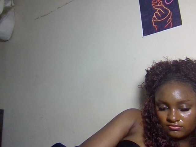 Kimzey live cam on BongaCams