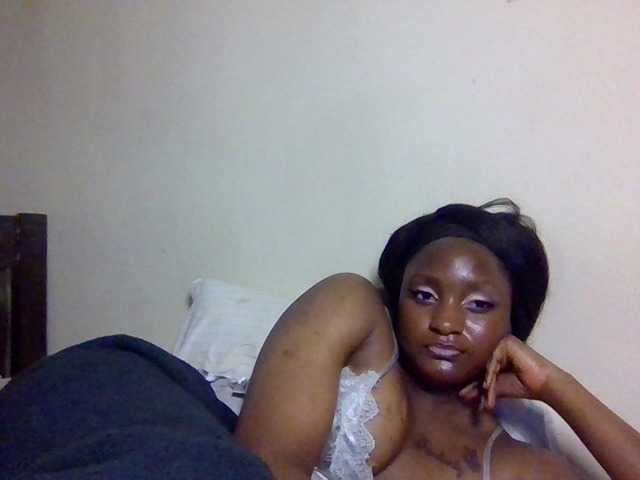 Kimzey live cam on BongaCams