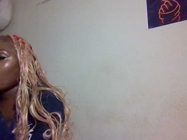 SweetKimmie live cam on BongaCams