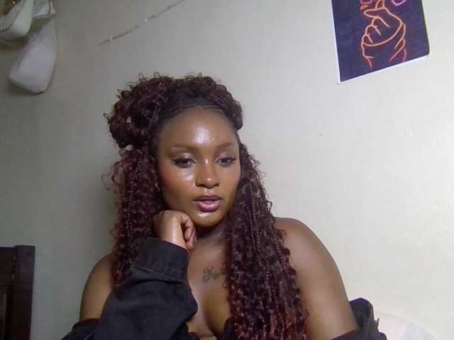 Kimzey live cam on BongaCams