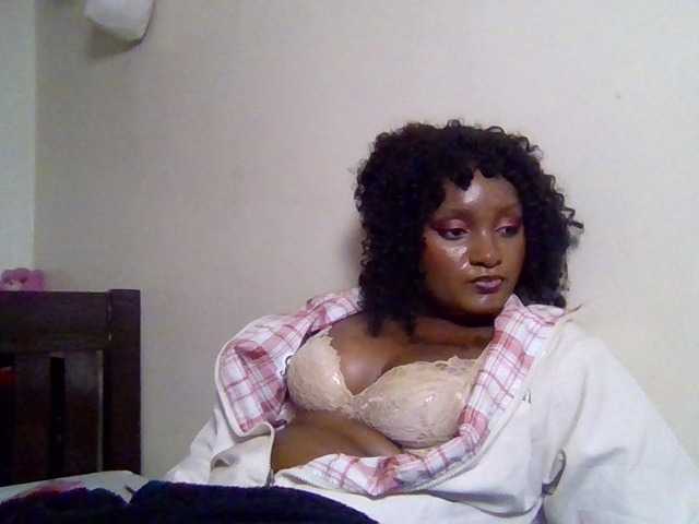Kimzey live cam on BongaCams