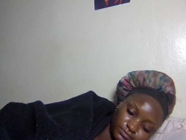Kimzey live cam on BongaCams