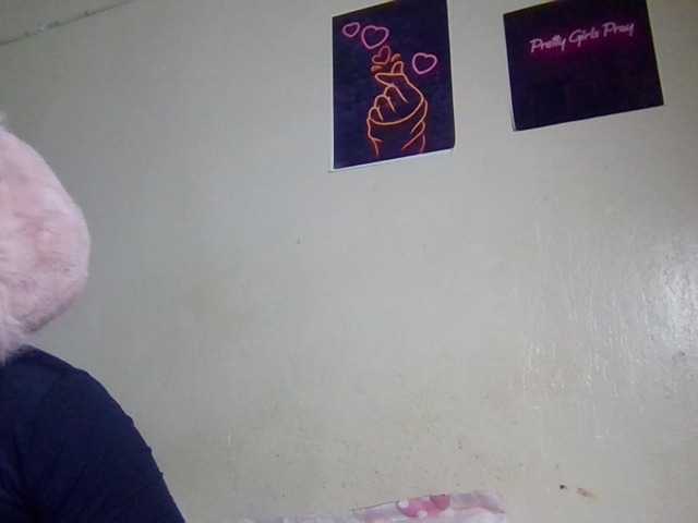 Kimzey live cam on BongaCams