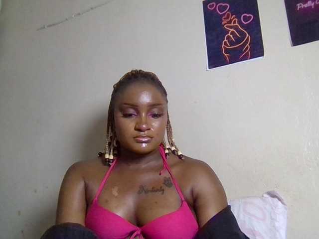 Kimzey live cam on BongaCams