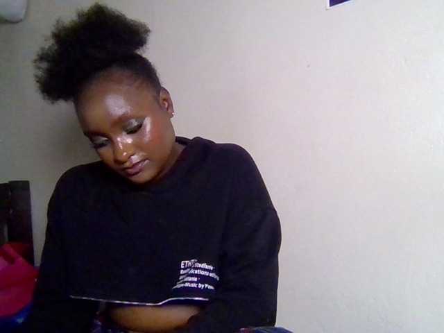 Kimzey live cam on BongaCams